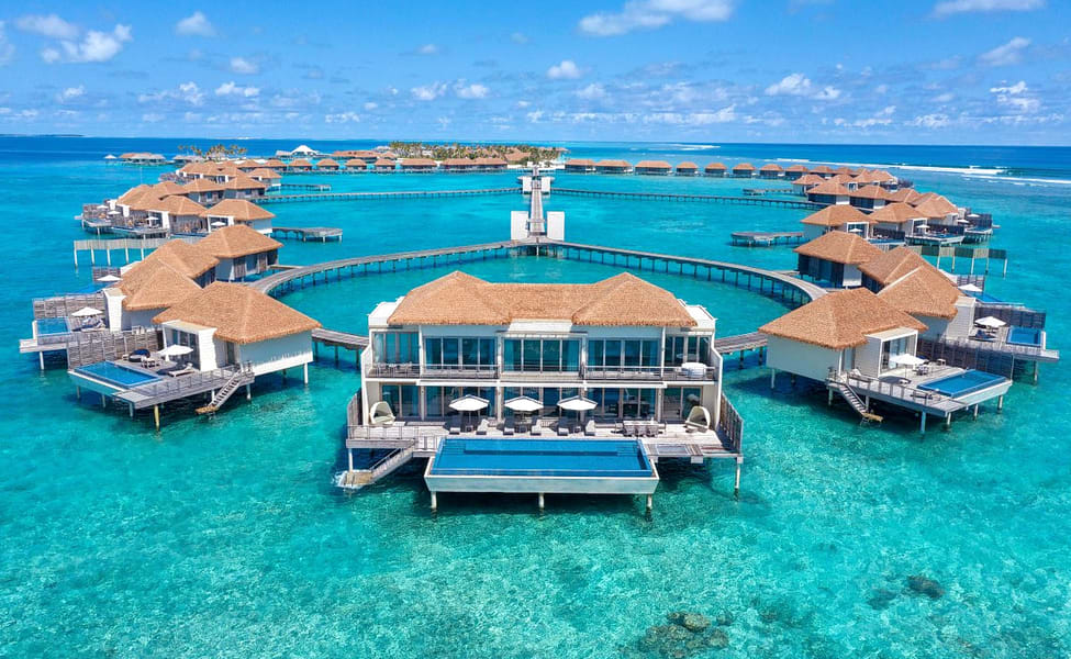 advantages tourism in maldives